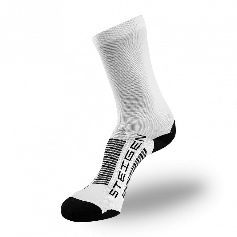 Plain White Running Socks ¾ Length